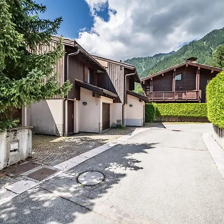 Eden Hotel, Apartments And Chalet Chamonix Les Praz-2